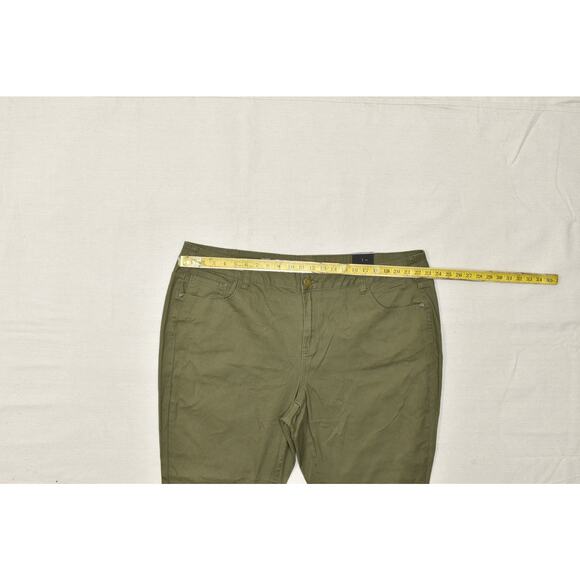 Lane Bryant Women's Mid Rise Skinny Green Plus Size 26 Cotton Blend Solid NEW - Picture 3 of 8